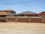 3 Bed Kagiso House For Sale