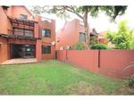 2 Bed Sunninghill Apartment For Sale