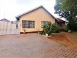 Property - General Alberts Park. Houses & Property For Sale in General Alberts Park