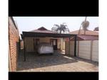 1 Bed Pretoria North House For Sale