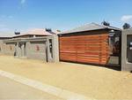 R7,500 3 Bed Klippoortje House To Rent