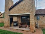 2 Bed Ruimsig Property To Rent