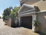 3 Bed Constantia Kloof House To Rent
