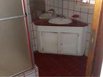 2 Bed Selection Park Property To Rent