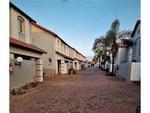 2 Bed Sunninghill Apartment To Rent