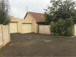 2 Bed Langenhoven Park Property To Rent