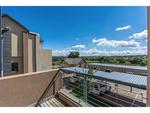 2 Bed Ruimsig Apartment For Sale
