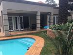 3 Bed Greenside House To Rent