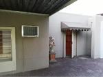 2 Bed Edenvale Central House To Rent