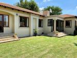 3 Bed Featherbrooke Estate House To Rent