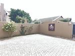 2 Bed Sundowner House To Rent
