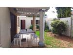 2 Bed Langenhoven Park Property To Rent