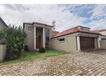 3 Bed Parkrand House For Sale