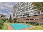 2 Bed Bedford Gardens Apartment For Sale