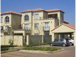 2 Bed Lonehill Apartment For Sale