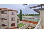 2 Bed Sunninghill Apartment To Rent