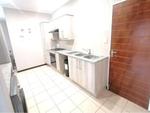 2 Bed Wilgeheuwel Apartment To Rent