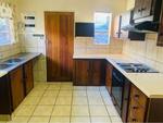 3 Bed Montgomery Park Property To Rent