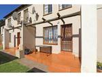 2 Bed Roodepoort West Apartment For Sale