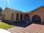 3 Bed Wilkoppies House For Sale