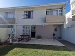 3 Bed Humewood House To Rent