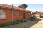3 Bed Riebeeckstad House To Rent