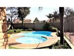 1 Bed Sunninghill Apartment For Sale