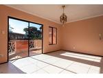 2 Bed Mondeor Property For Sale