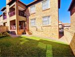 3 Bed Wilgeheuwel Apartment For Sale