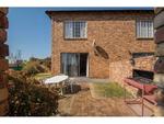 2 Bed Wilgeheuwel Property For Sale