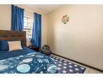 2 Bed Salieshoek Apartment To Rent