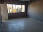 3 Bed Rosettenville Apartment To Rent