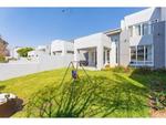 3 Bed Broadacres Property For Sale