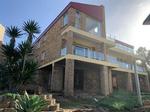 6 Bed House in Jongensfontein
