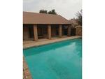 2 Bed Raslouw Property For Sale
