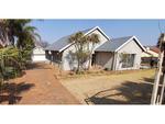3 Bed Roodekrans House For Sale