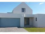 4 Bed Blue Lagoon House For Sale