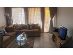 2 Bed Noordhang Property To Rent