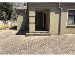 P.O.A 1 Bed Bloubosrand House To Rent