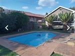 4 Bed Suiderberg House For Sale