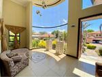 6 Bed Greenstone Hill House To Rent