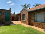 3 Bed Moreleta Park House For Sale