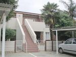 3 Bed Isandovale Apartment For Sale