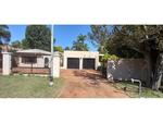 3 Bed Waterkloof House For Sale