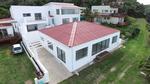 9 Bed House in Morgans Bay
