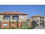 2 Bed Weltevreden Park Apartment To Rent