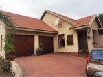 3 Bed Brooklands Lifestyle Estate House For Sale