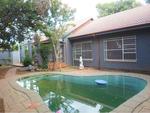 3 Bed Greenhills House To Rent