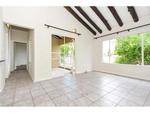 2 Bed Lonehill Apartment To Rent