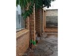 3 Bed Pimville House For Sale